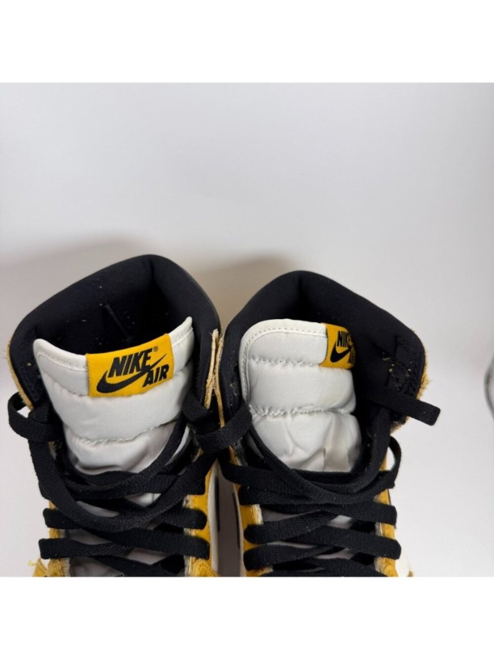 Nike Air Jordan 1 Retro High OG Shoes Mens Size 8 Yellow Black Sail DZ5485-701 - Picture 4 of 13